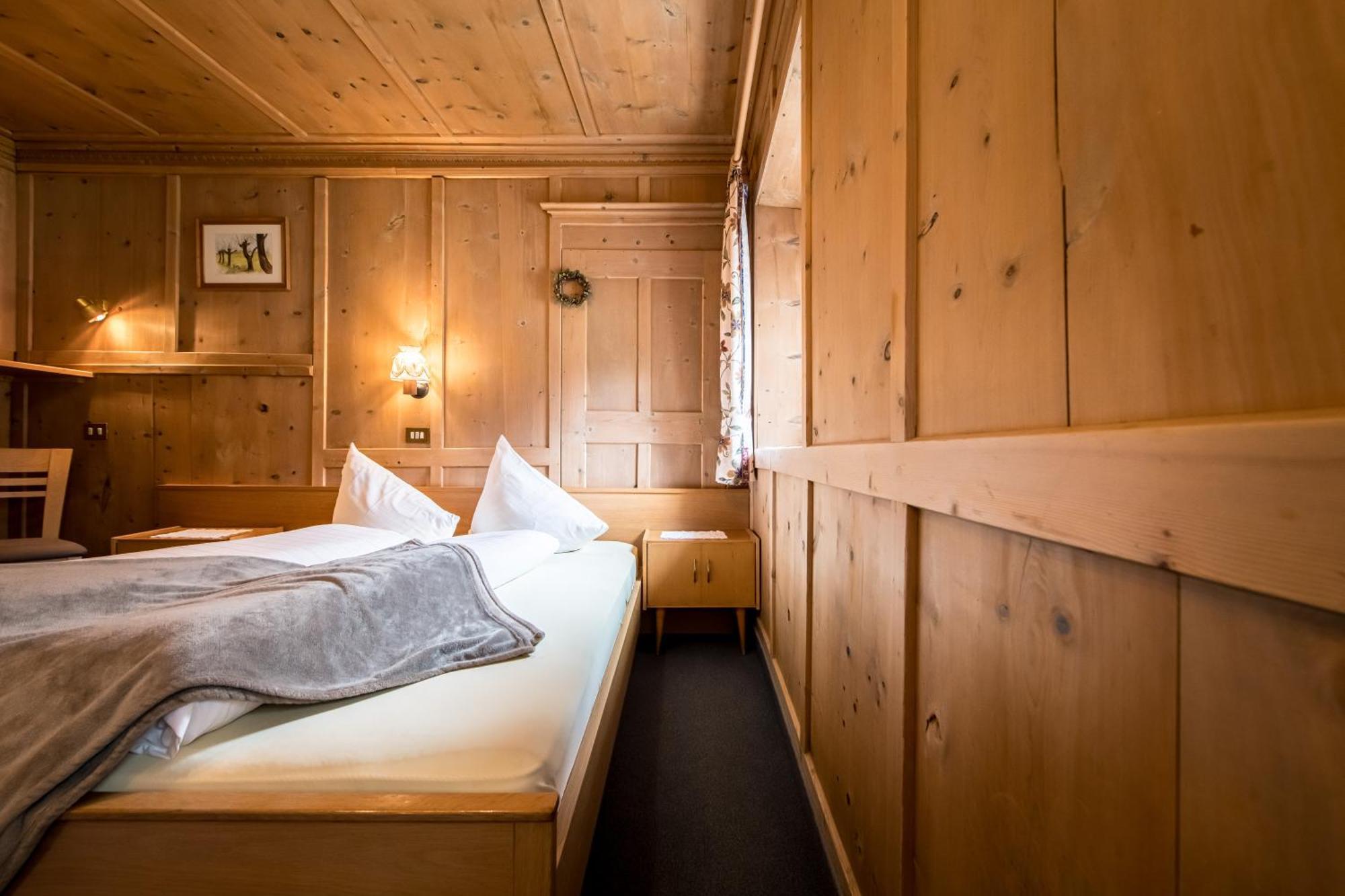 Hotel Oberwirt à Selva dei Molini Extérieur photo